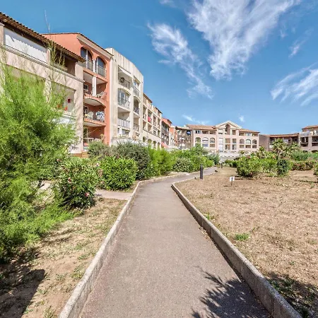 Les Marines-32 By Interhome